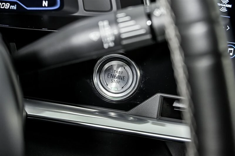 2020 Chevrolet Corvette C8 - Image 24 of 31
