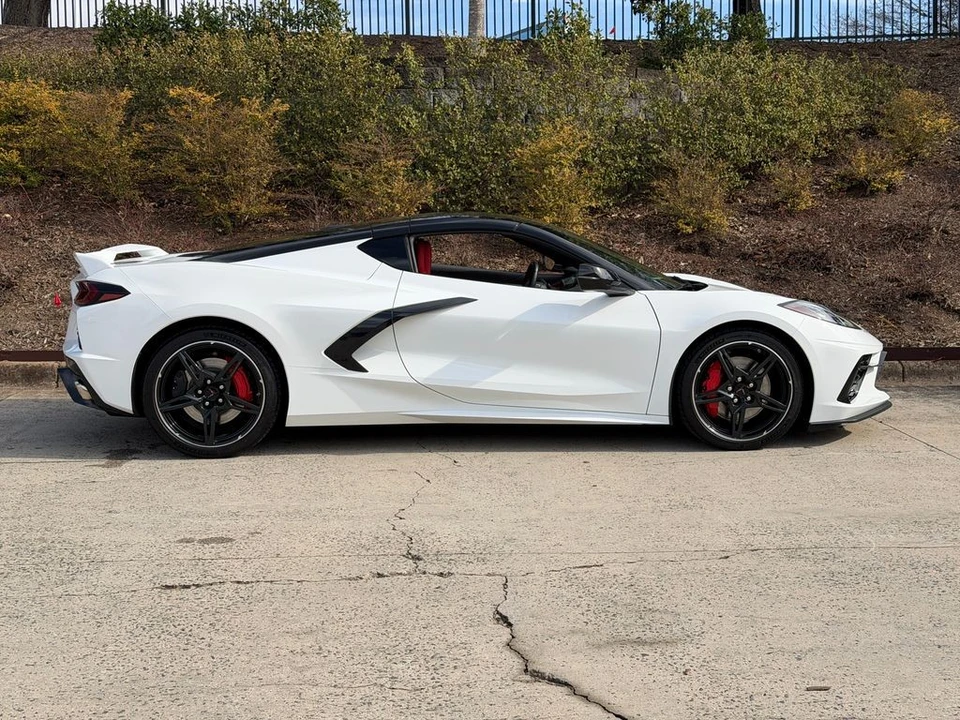 2020 Chevrolet Corvette C8 - Image 3 of 21