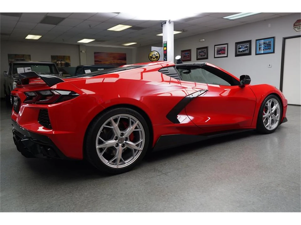 2020 Chevrolet Corvette C8 - Image 8 of 31
