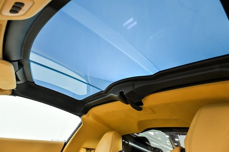 2020 Chevrolet Corvette C8 - Image 25 of 31
