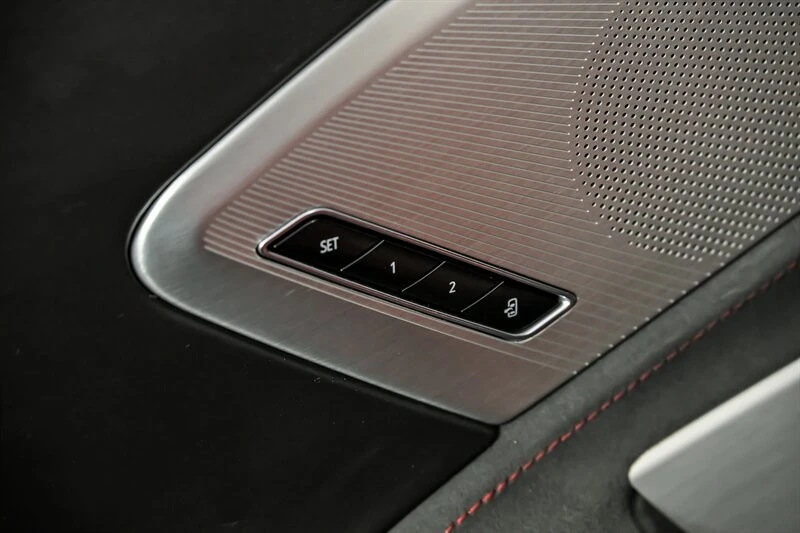 2020 Chevrolet Corvette C8 - Image 18 of 21