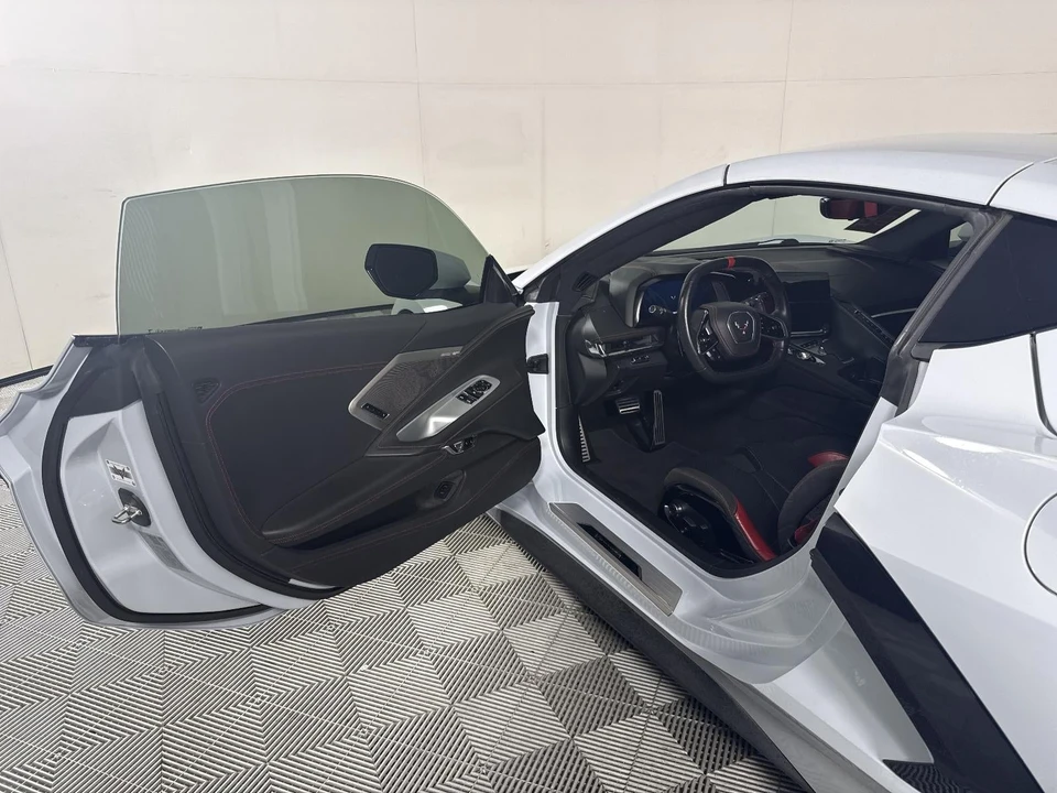 2020 Chevrolet Corvette C8 - Image 11 of 31