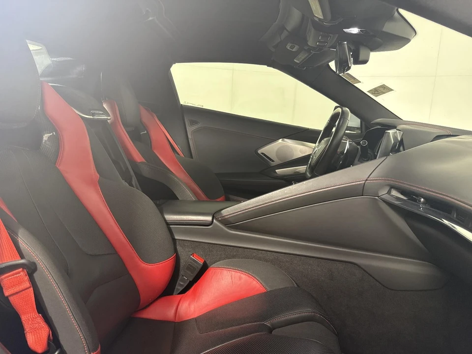 2020 Chevrolet Corvette C8 - Image 19 of 31