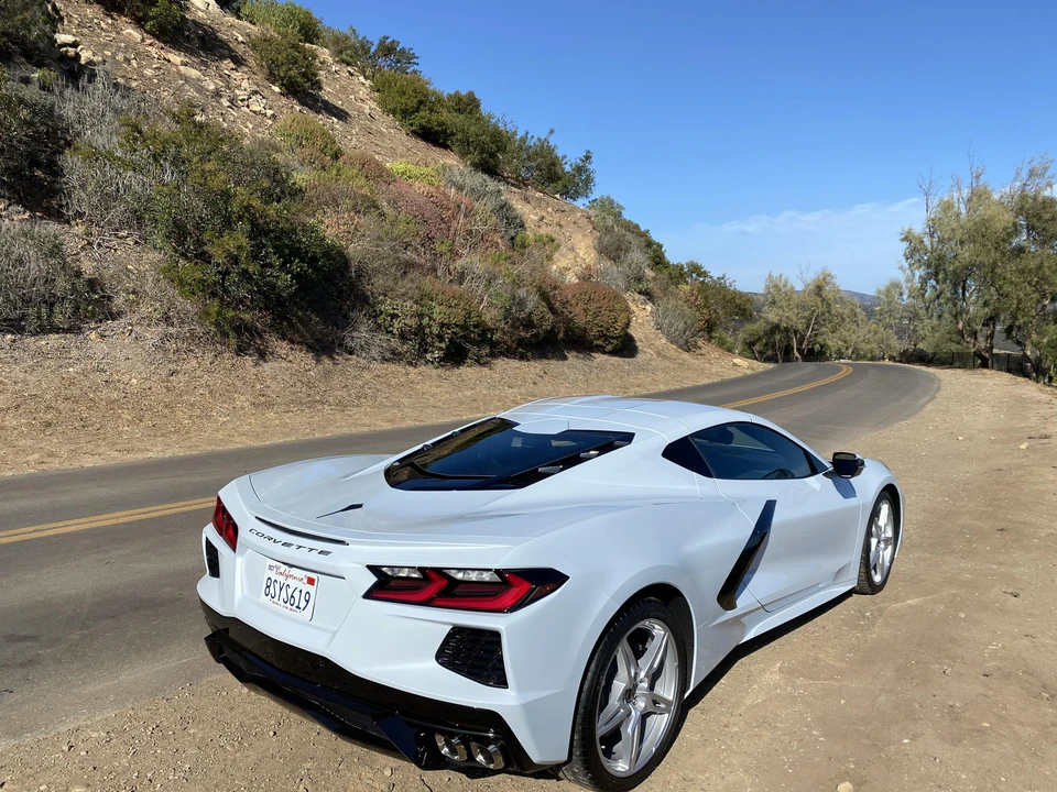2020 Chevrolet Corvette C8 - Image 18 of 31