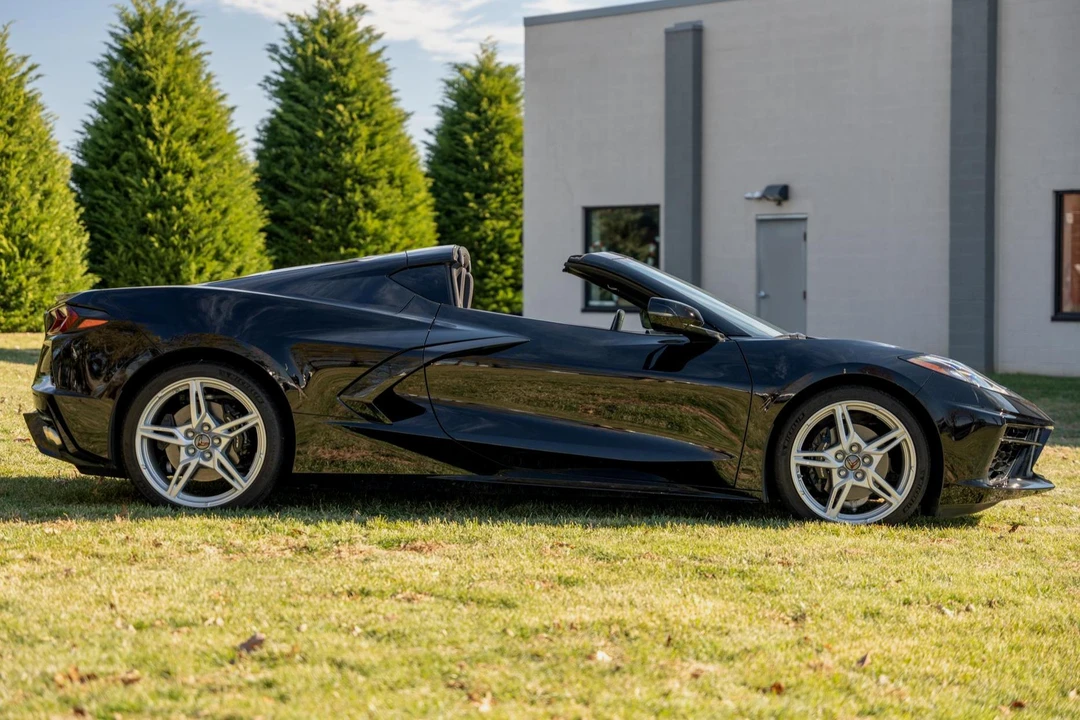 2020 Chevrolet Corvette C8 - Image 3 of 31