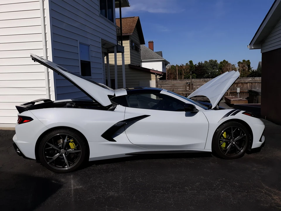 2020 Chevrolet Corvette C8 - Image 17 of 31