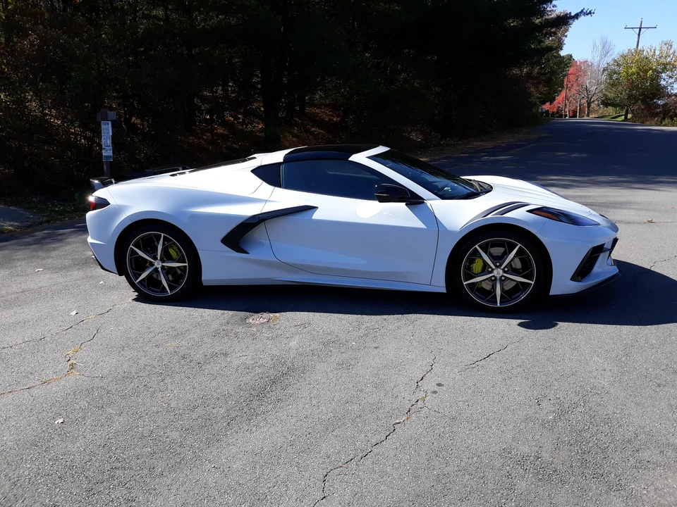 2020 Chevrolet Corvette C8 - Image 18 of 31