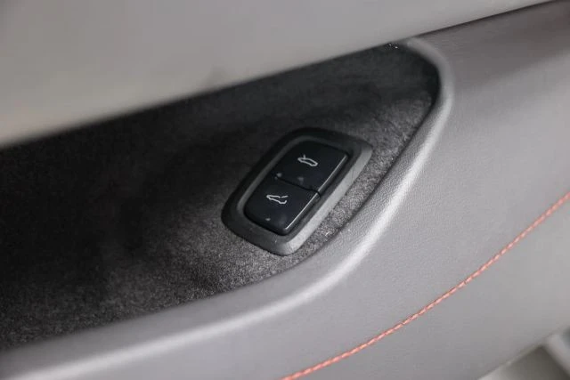 2020 Chevrolet Corvette C8 - Image 15 of 31