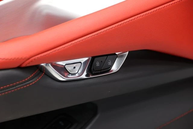 2020 Chevrolet Corvette C8 - Image 14 of 31