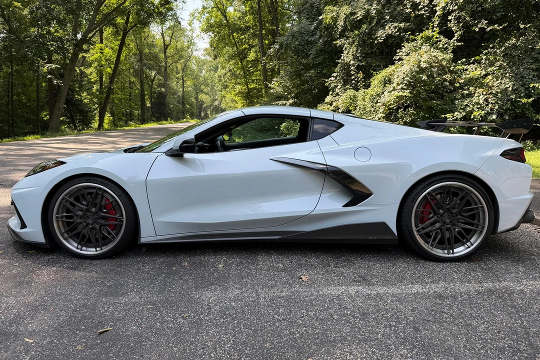 2020 Chevrolet Corvette C8 - Image 3 of 31