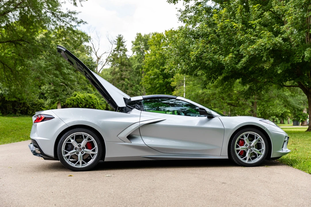 2020 Chevrolet Corvette C8 - Image 18 of 31