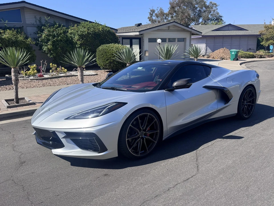 2020 Chevrolet Corvette C8 - Image 2 of 31