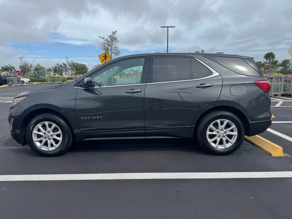 2020 Chevrolet Equinox - Image 2 of 13