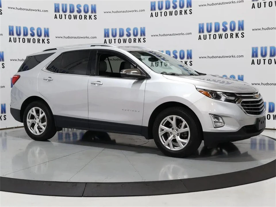 2020 Chevrolet Equinox - Image 8 of 31