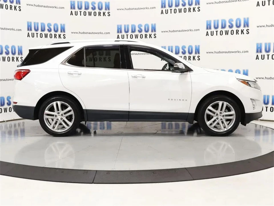 2020 Chevrolet Equinox - Image 7 of 31