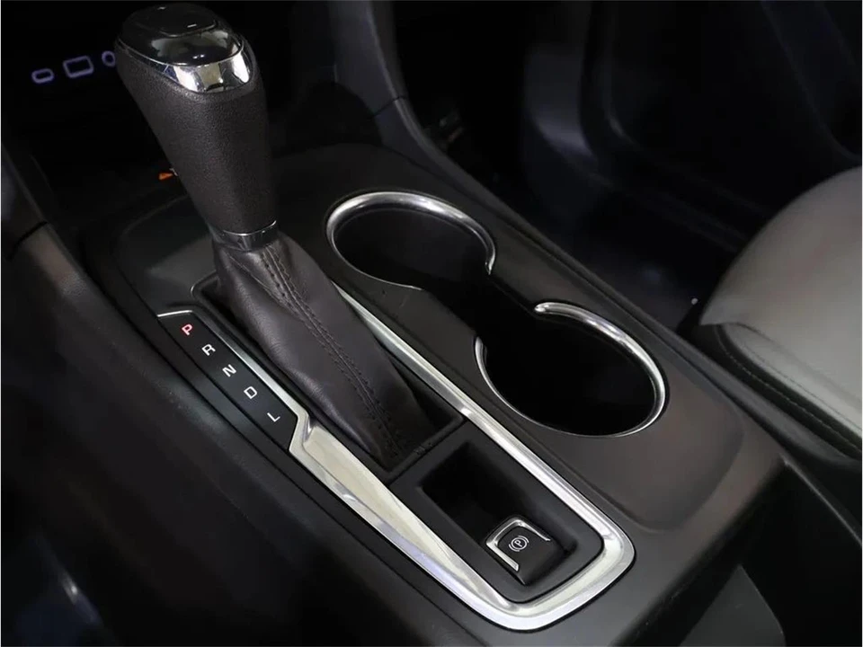 2020 Chevrolet Equinox - Image 20 of 31