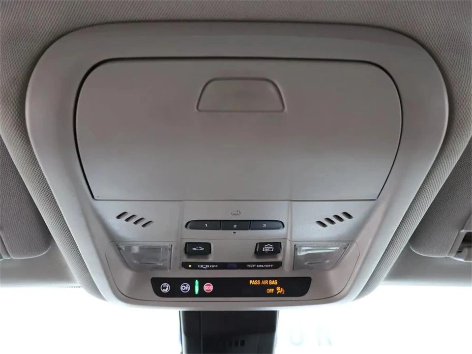 2020 Chevrolet Equinox - Image 22 of 31