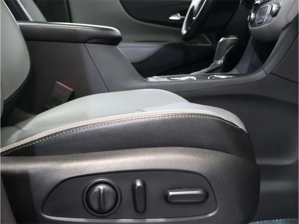 2020 Chevrolet Equinox - Image 28 of 31