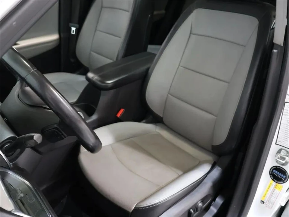 2020 Chevrolet Equinox - Image 16 of 31