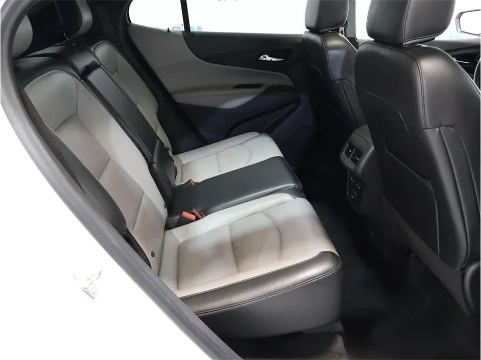 2020 Chevrolet Equinox - Image 26 of 31