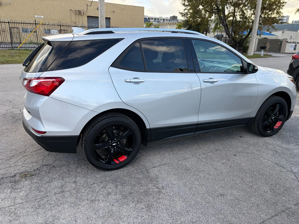 2020 Chevrolet Equinox - Image 10 of 21