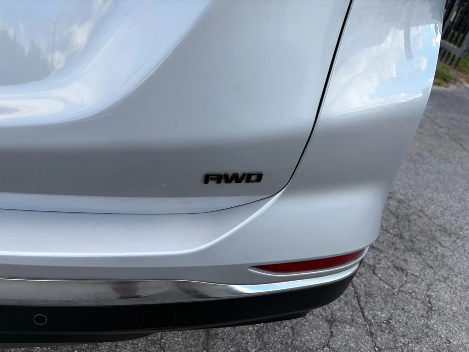 2020 Chevrolet Equinox - Image 8 of 21