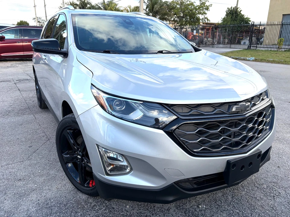2020 Chevrolet Equinox - Image 2 of 21