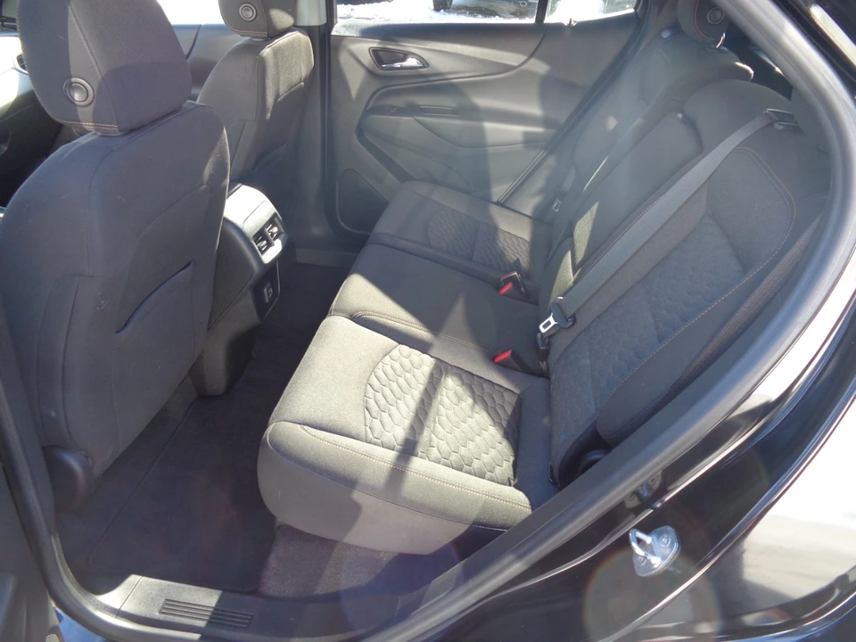 2020 Chevrolet Equinox - Image 15 of 21