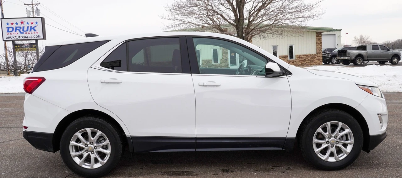 2020 Chevrolet Equinox - Image 2 of 21