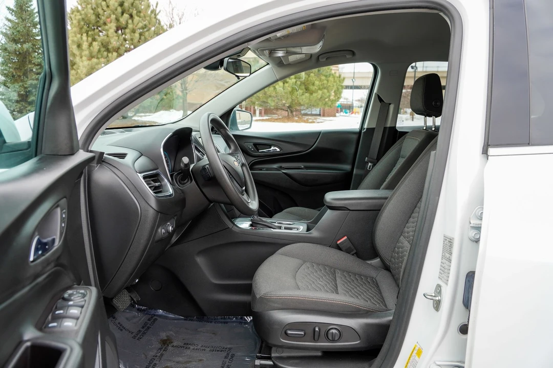 2020 Chevrolet Equinox - Image 9 of 21