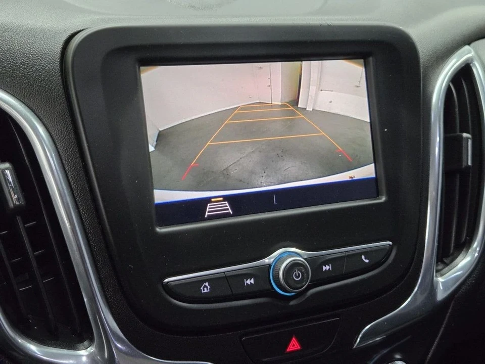 2020 Chevrolet Equinox - Image 18 of 21