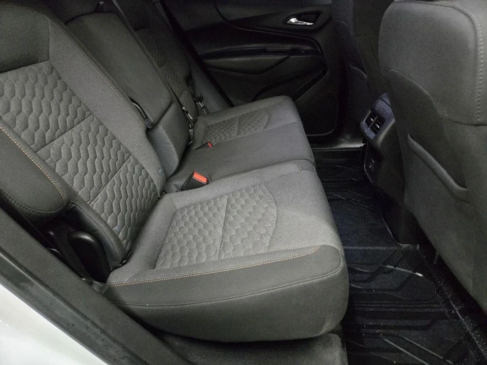 2020 Chevrolet Equinox - Image 11 of 21
