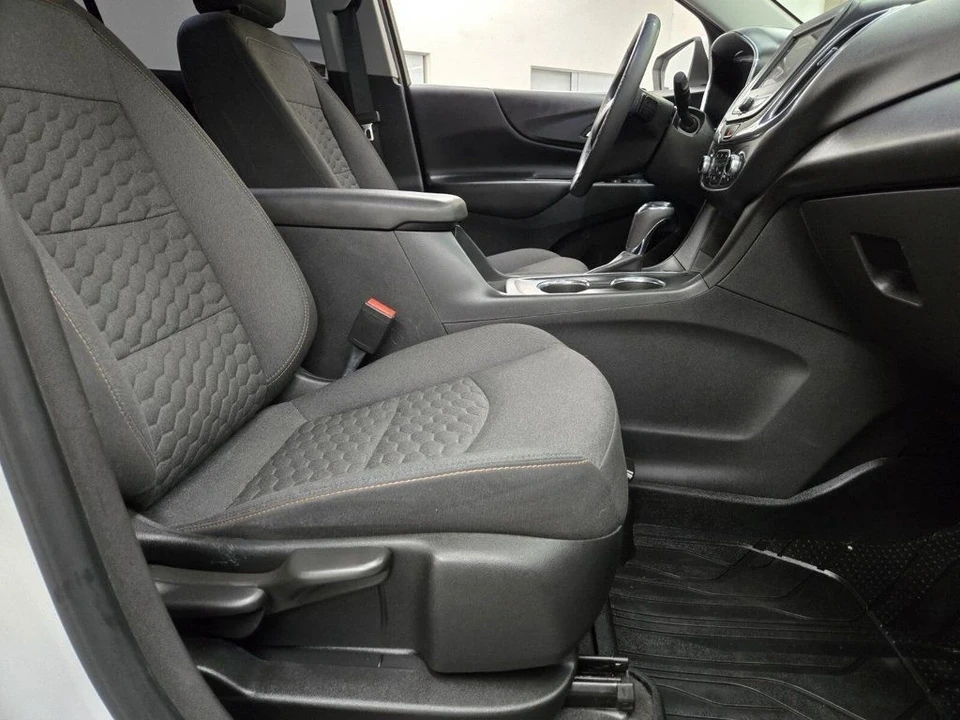 2020 Chevrolet Equinox - Image 12 of 21