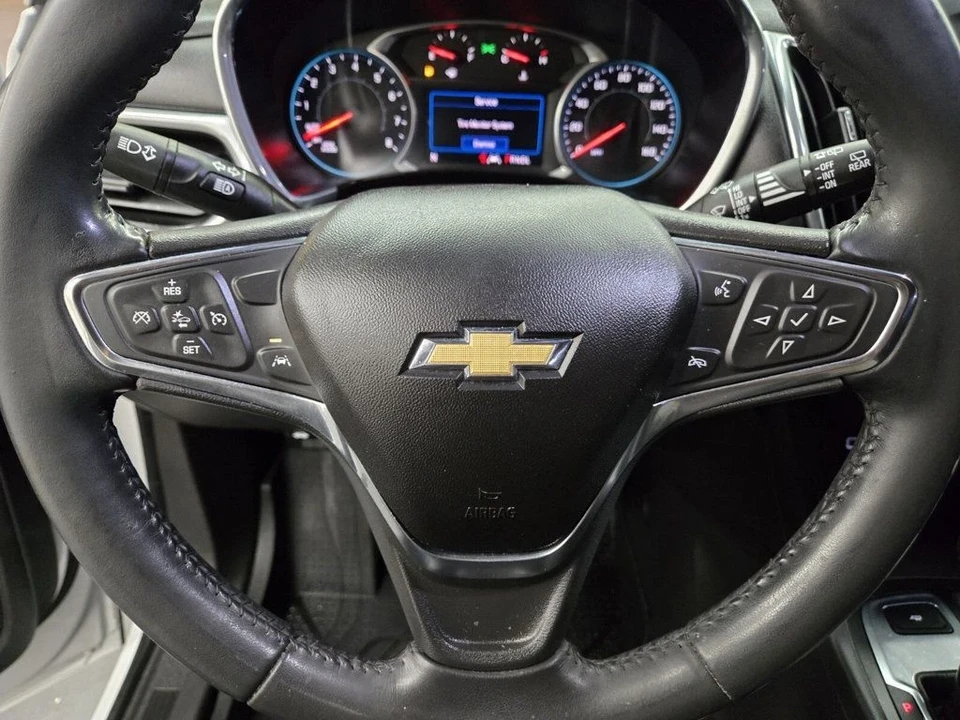 2020 Chevrolet Equinox - Image 15 of 21