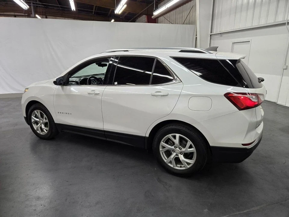 2020 Chevrolet Equinox - Image 2 of 21