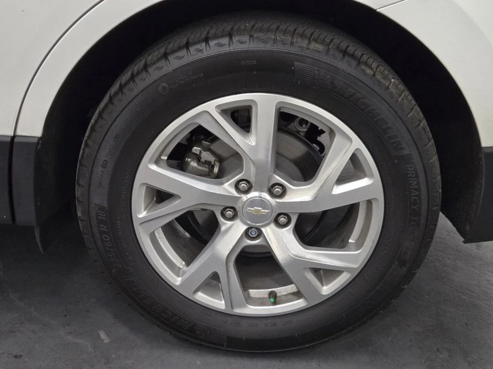 2020 Chevrolet Equinox - Image 5 of 21