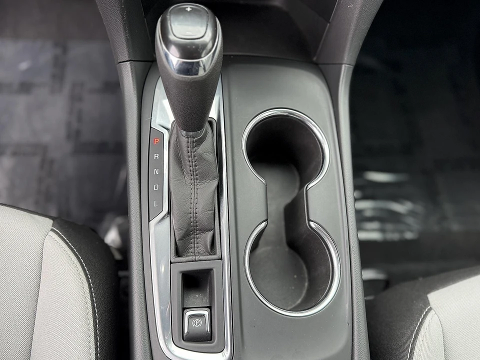 2020 Chevrolet Equinox - Image 17 of 21