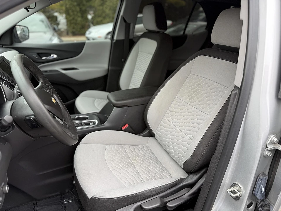 2020 Chevrolet Equinox - Image 10 of 21