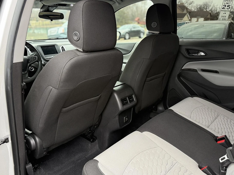 2020 Chevrolet Equinox - Image 15 of 21