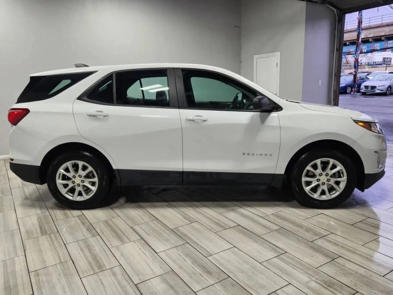 2020 Chevrolet Equinox - Image 6 of 12