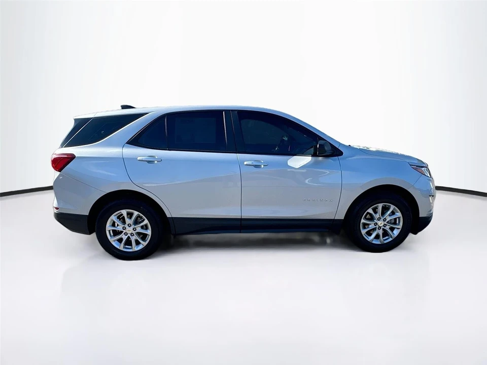 2020 Chevrolet Equinox - Image 8 of 21