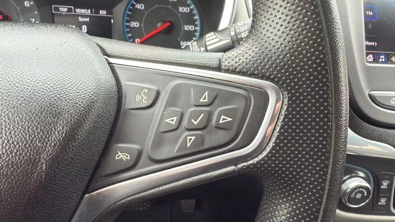 2020 Chevrolet Equinox - Image 11 of 12