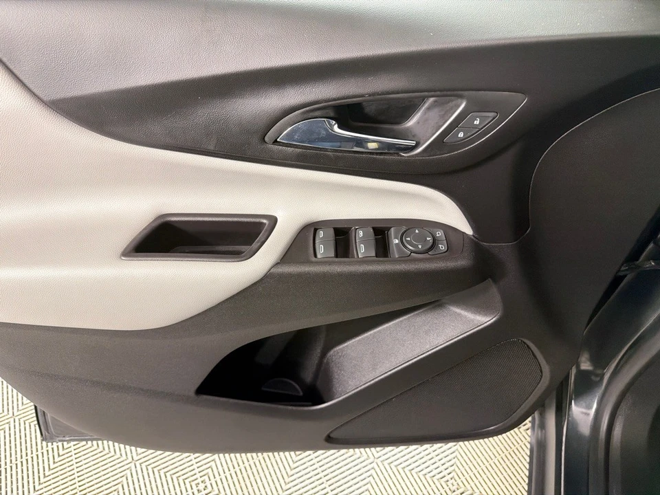 2020 Chevrolet Equinox - Image 11 of 21