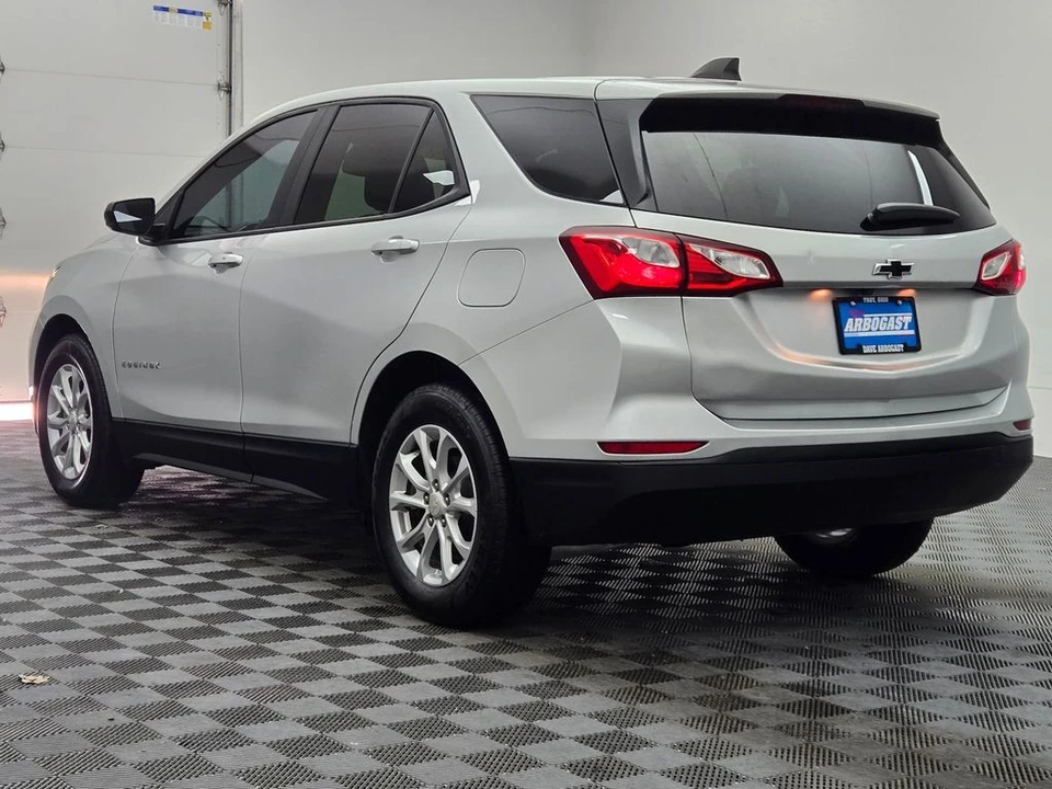 2020 Chevrolet Equinox - Image 11 of 12