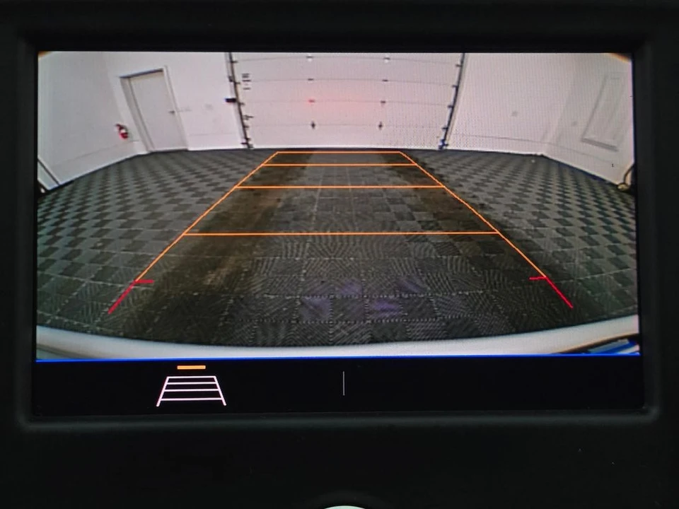 2020 Chevrolet Equinox - Image 3 of 12