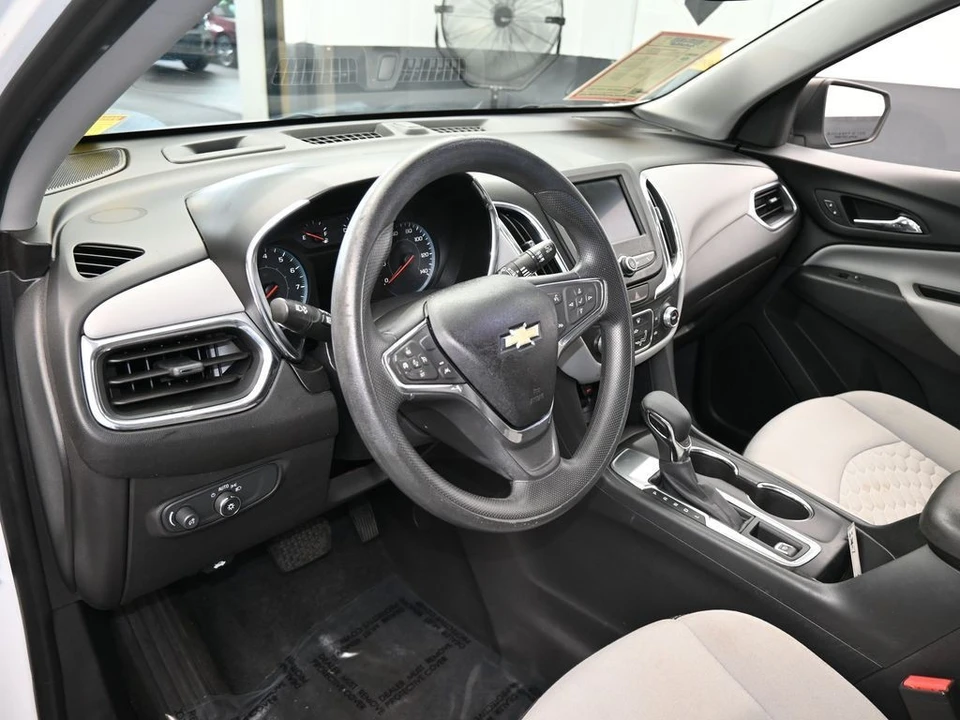 2020 Chevrolet Equinox - Image 10 of 12