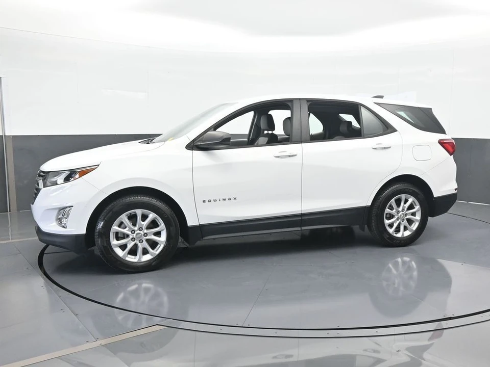 2020 Chevrolet Equinox - Image 2 of 12