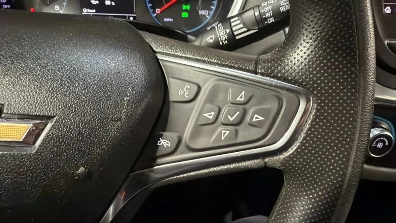 2020 Chevrolet Equinox - Image 11 of 12