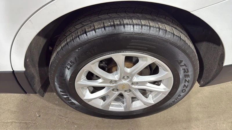 2020 Chevrolet Equinox - Image 9 of 12