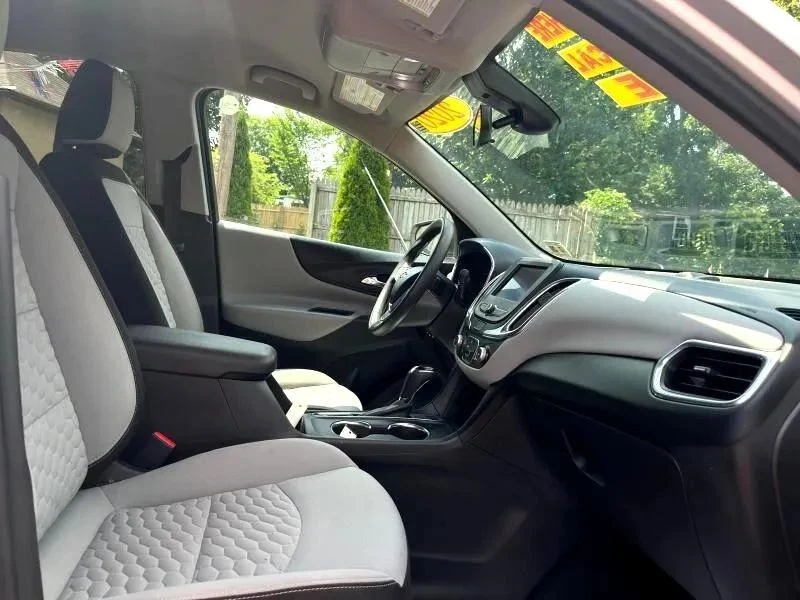 2020 Chevrolet Equinox - Image 10 of 12